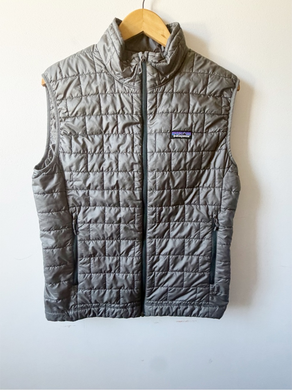 Patagonia Men's Quilted Grey Insulated Vest